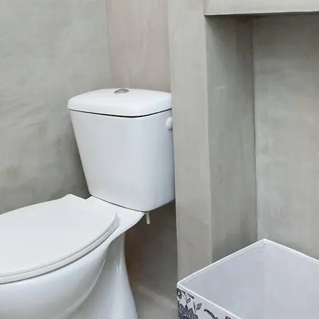 Apartment Cute Studio Located In The Vibrant Kolonaki District Of *