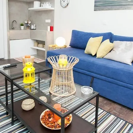 Apartment Cute Studio Located In The Vibrant Kolonaki District Of Athens